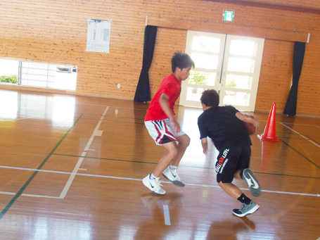 男子バスケットボール部の活動写真