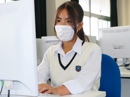 情報ビジネス部の活動写真